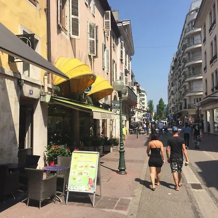 Charmant Appartement Annecy Exterior photo